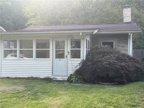 1602 Grove Ave, Madison, OH 44057