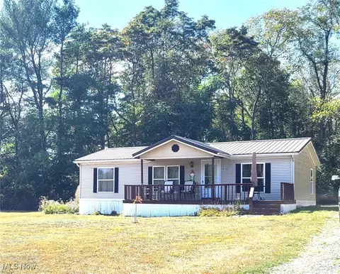 78720 Hamilton Ridge Rd, Freeport, OH 43973