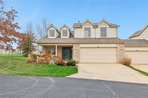 3945 Heron Ct, Stow, OH 44224