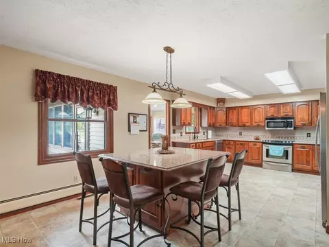 Kitchen - 3098 E Union Rd, Jefferson, OH 44047 photo 1 of 5