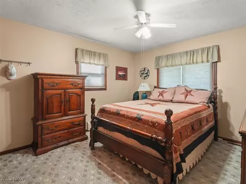 Bedroom - 3098 E Union Rd, Jefferson, OH 44047 photo 2 of 4