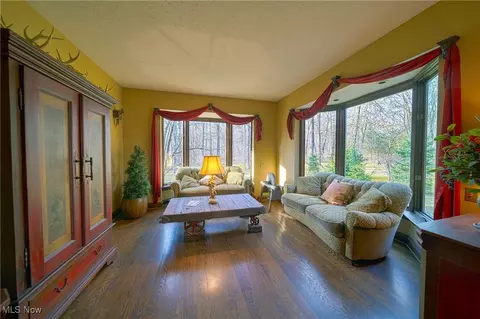 Living - 10000 Wisner Rd, Chardon, OH 44024 photo 1 of 1