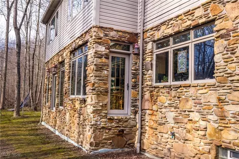 Exterior - 10000 Wisner Rd, Chardon, OH 44024 photo 6 of 8