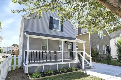 2175 W 81st St, Cleveland, OH 44102