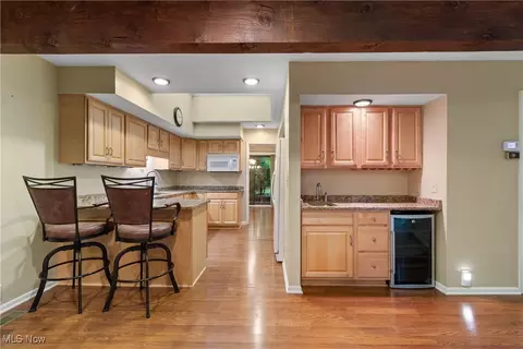 Entry Way - 420-26 Willow Cir, Aurora, OH 44202 photo 1 of 1