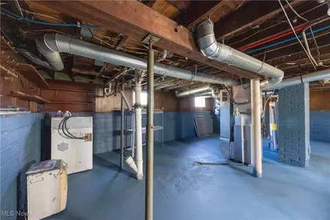 950 E 237th St, Euclid, OH 44123 photo 37