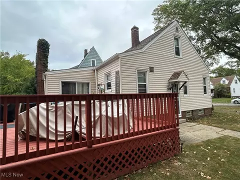 780 E 232nd St, Euclid, OH 44123 photo 2