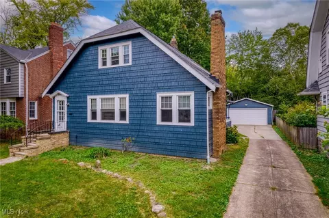 2657 Shaker Rd, Cleveland Heights, OH 44118
