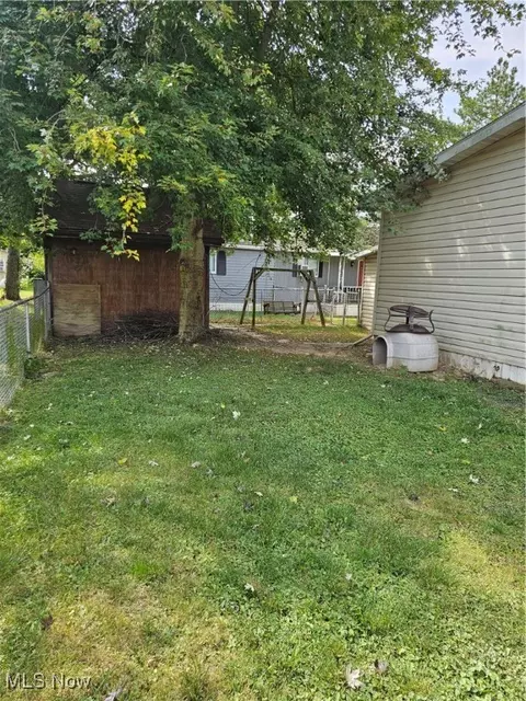 Exterior - 117 Walleye Ct, Lagrange, OH 44050 photo 5 of 8