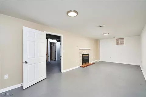 1675 Brittain Rd, Akron, OH 44310 photo 12