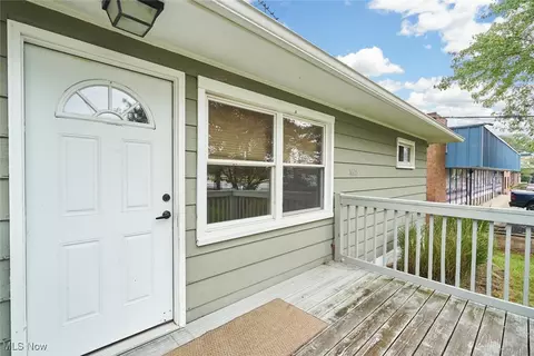 1675 Brittain Rd, Akron, OH 44310 photo 3