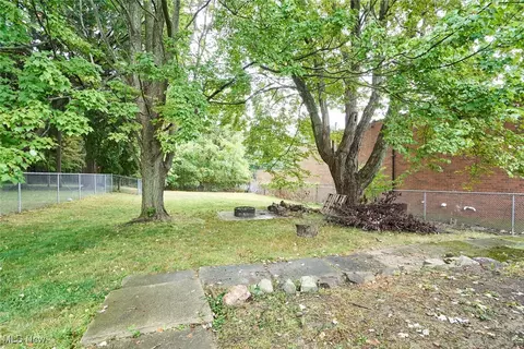 1675 Brittain Rd, Akron, OH 44310 photo 14