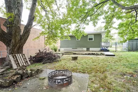1675 Brittain Rd, Akron, OH 44310 photo 16