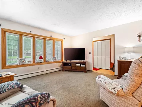 151 Greenway Dr, Elyria, OH 44035 photo 8
