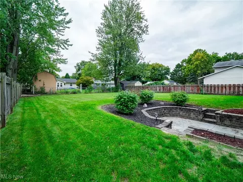151 Greenway Dr, Elyria, OH 44035 photo 27