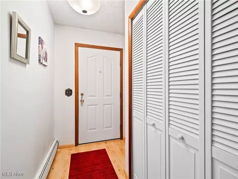 151 Greenway Dr, Elyria, OH 44035 photo 4