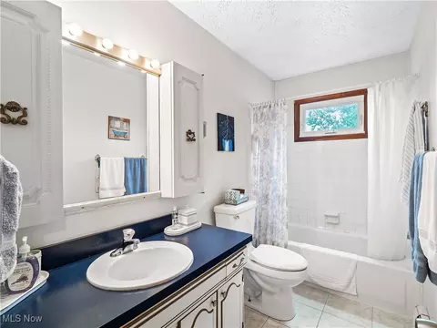 151 Greenway Dr, Elyria, OH 44035 photo 23