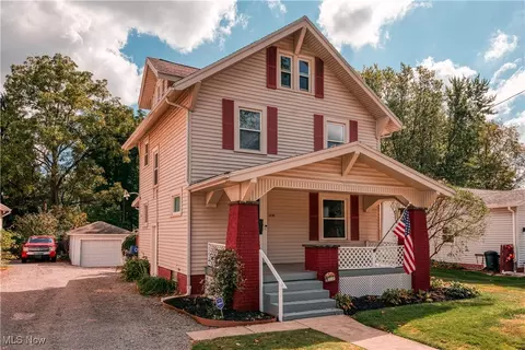 1230 Deville Ave NW, Canton, OH 44708 photo 3