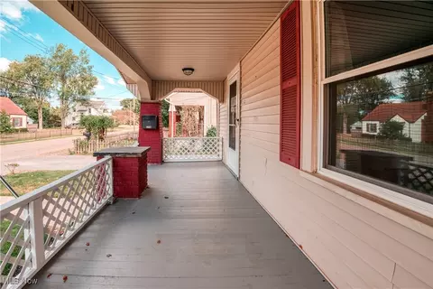 1230 Deville Ave NW, Canton, OH 44708 photo 6