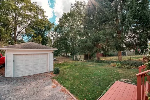1230 Deville Ave NW, Canton, OH 44708 photo 25