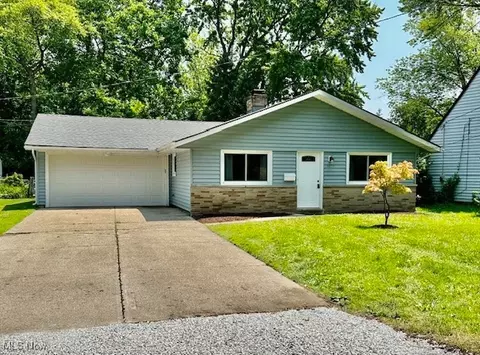 5479 Mooreland Ave, Mentor On The Lake, OH 44060
