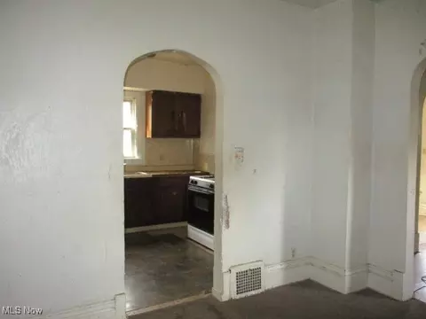3 Henkle Ct, Elyria, OH 44035 photo 9