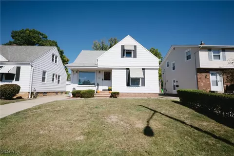 13105 Darlington Ave, Garfield Heights, OH 44125