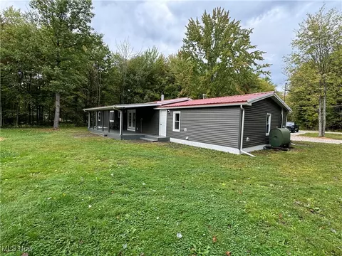 2204 Sheffield Rd, Ashtabula, OH 44004 photo 9