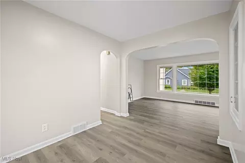 449 E Dresden Ave, Akron, OH 44301 photo 14