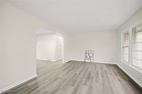 449 E Dresden Ave, Akron, OH 44301 photo 7
