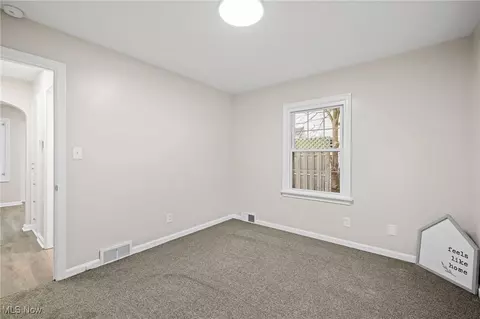 449 E Dresden Ave, Akron, OH 44301 photo 20
