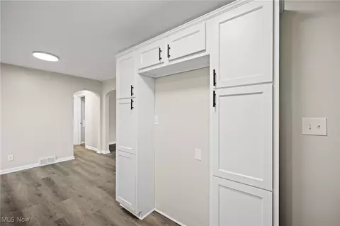 449 E Dresden Ave, Akron, OH 44301 photo 17