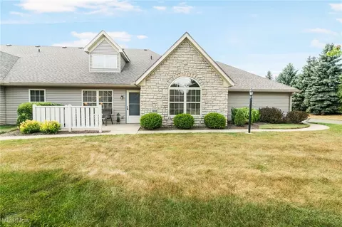 1358 Tylers Mill Ln NE, Massillon, OH 44646
