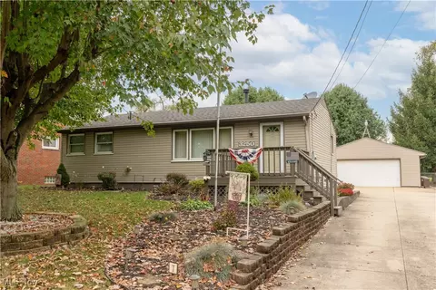 3250 Hilton St NW, Massillon, OH 44646
