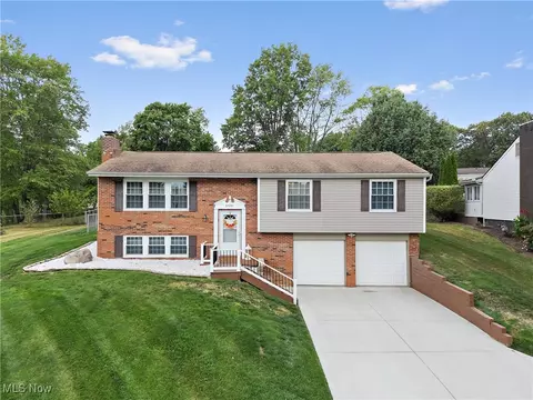 3520 Banyan St NW, Massillon, OH 44646