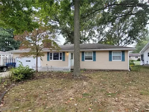 2768 Greenridge Rd, Norton, OH 44203