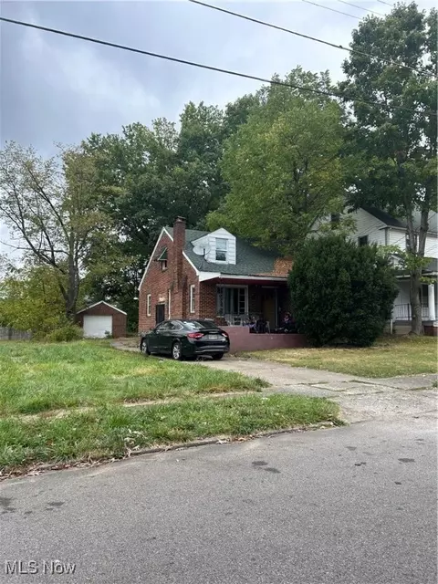 136 E Auburndale Ave, Youngstown, OH 44507