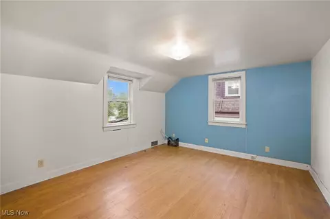 Bedroom - 237 33rd St NW, Canton, OH 44709 photo 7 of 9