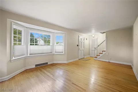Living - 237 33rd St NW, Canton, OH 44709 photo 3 of 9