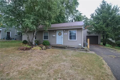 1220 Franklin Ave, Salem, OH 44460