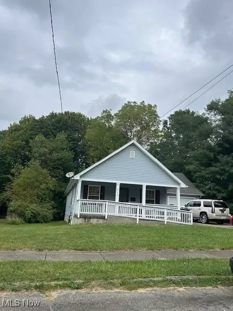354 Myrtle Ave, Youngstown, OH 44511