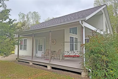 212 Cedar Ln, Kelleys Island, OH 43438