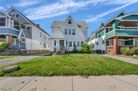 3294 E 146th St, Cleveland, OH 44120