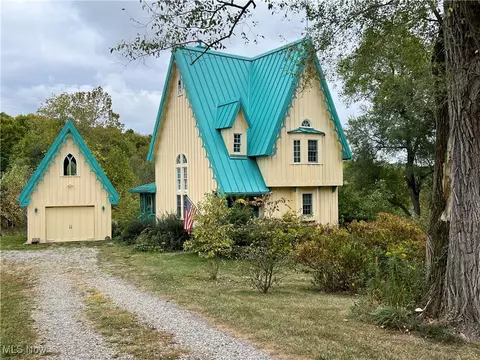 5485 Old Route 39 NW, Dover, OH 44622