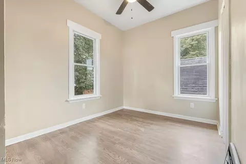 Bedroom - 915 Rosemont Ct NW, Canton, OH 44708 photo 1 of 11