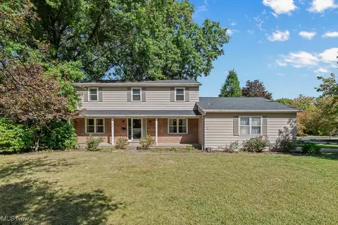 490 Mcentee Dr, Wadsworth, OH 44281 photo 3