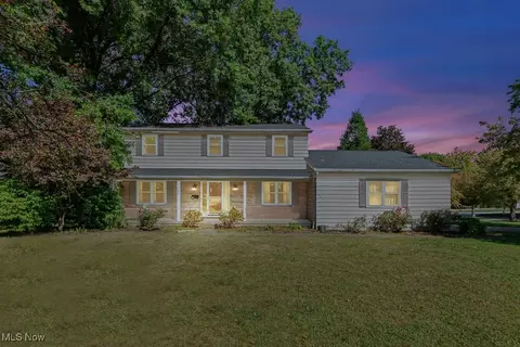 490 Mcentee Dr, Wadsworth, OH 44281
