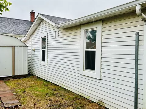37 Harvey St, Struthers, OH 44471 photo 28