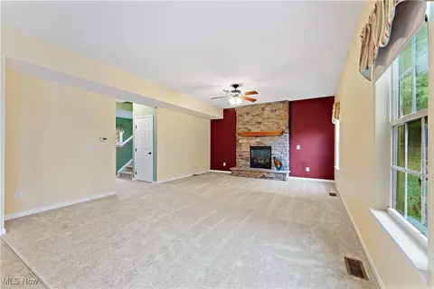 1611 Seabiscuit Dr NE, Canton, OH 44721 photo 8