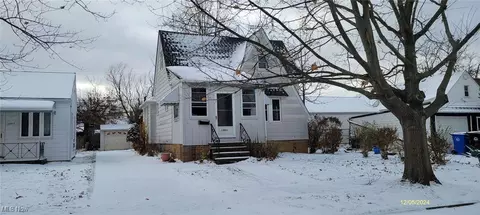 13921 Courtland Ave, Cleveland, OH 44111
